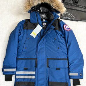 CANADA GOOSE Erickson Parka in Northern Night, Size M, Style 9513M